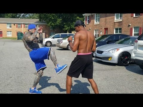 BULLY BEAT DOWN ( STREET FIGHT)