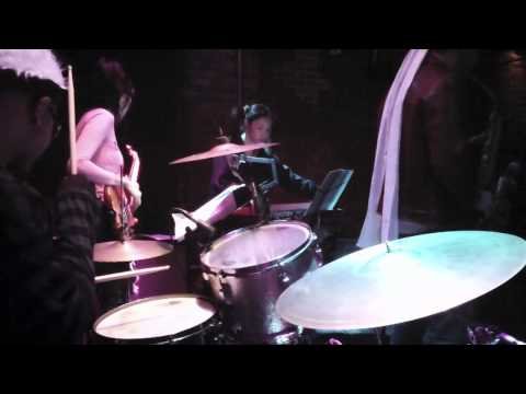 FunkFlash-Fighting In The Streets LIVE @ Spike Hill! 10/27/11 (WATCH IN HD 720p!!)