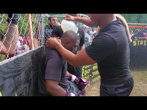 STREETBEEFS CLARK KENT VS MACHO