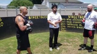 STREETBEEFS WHITE DRAGON VS SCARFACE BOXING